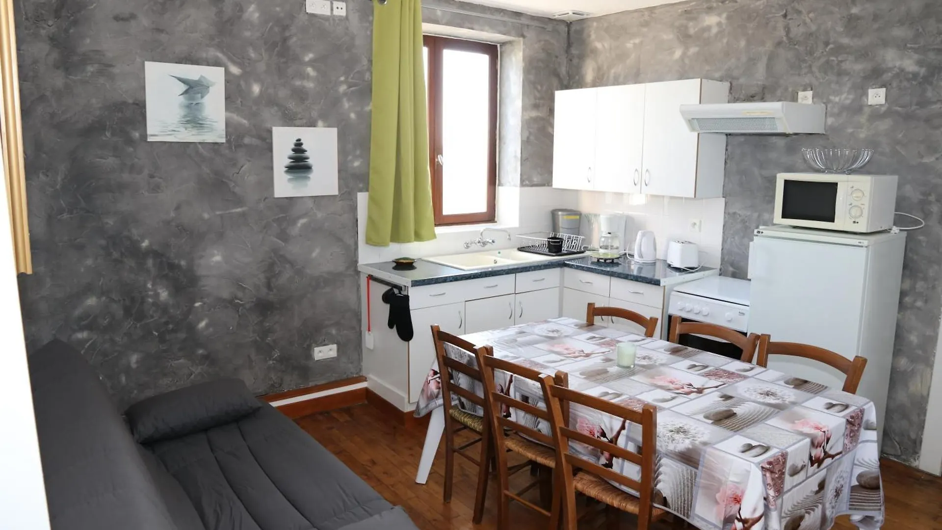 Holiday home Domaine O Cedre Bleu Villa Rullac-Saint-Cirq
